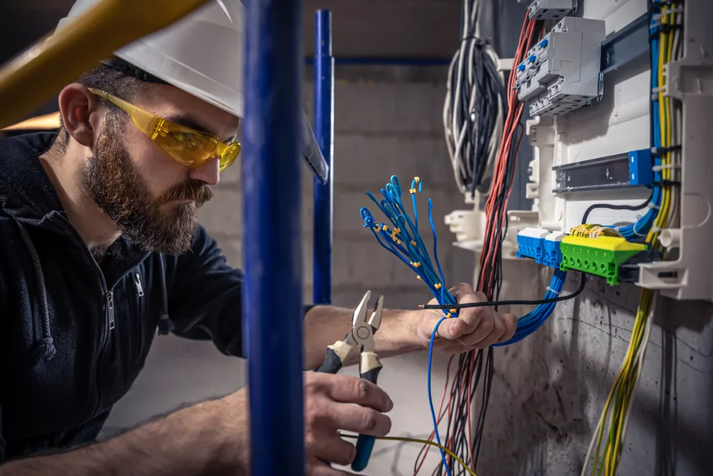ELECTRIKCAEN – Électricien Ouistreham – Électricien Caen la mer